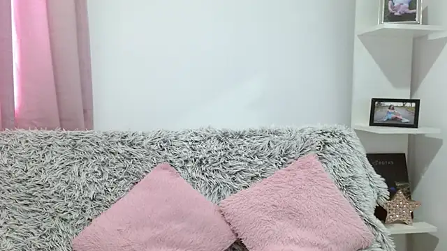 aliicee m online show from 09/18/25, 06:21