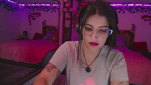 azahar  ziiz online show from 11/12/25, 01:50