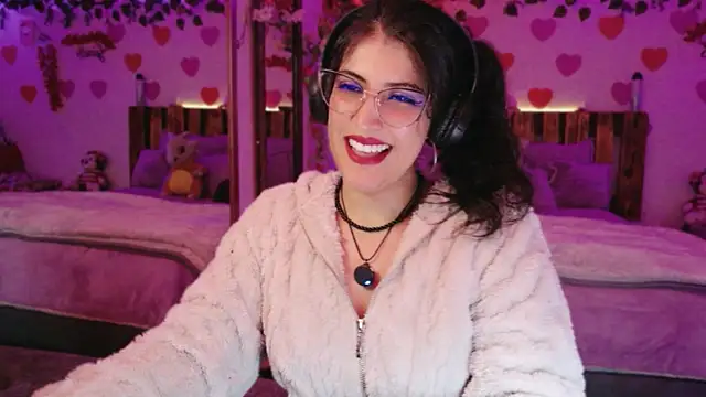 azahar  ziiz online show from 04/12/26, 09:42