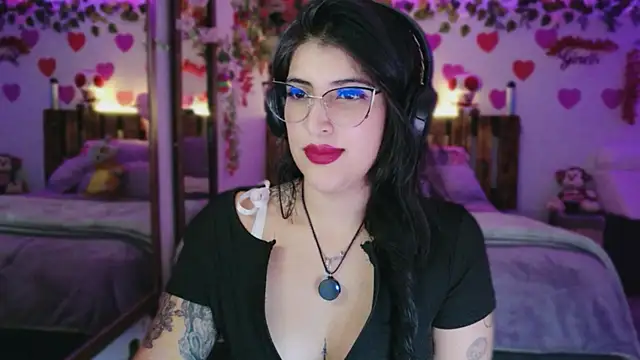 azahar  ziiz online show from 05/21/26, 12:50