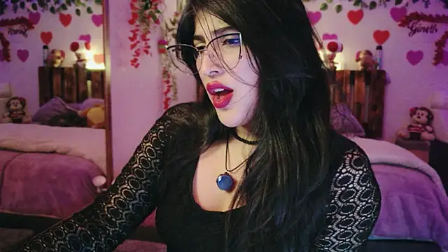 Snapshot of azahar__ziiz chatting on 07/11/26, 12:02 azahar ziiz online show from 07/11/26, 12:02