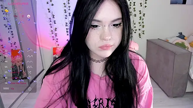 SelenaCute online show from 02/27/25, 05:13