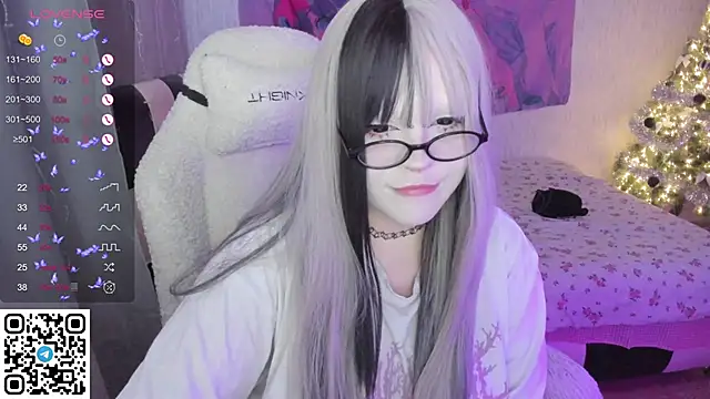 SelenaCute online show from 01/14/26, 06:41