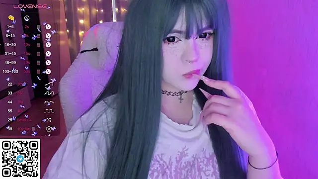 SelenaCute online show from 03/16/26, 05:44