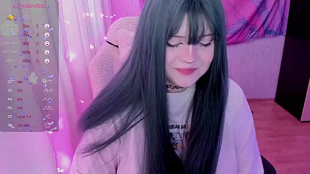 Snapshot of SelenaCute chatting on 06/11/26, 10:24 SelenaCute online show from 06/11/26, 10:24