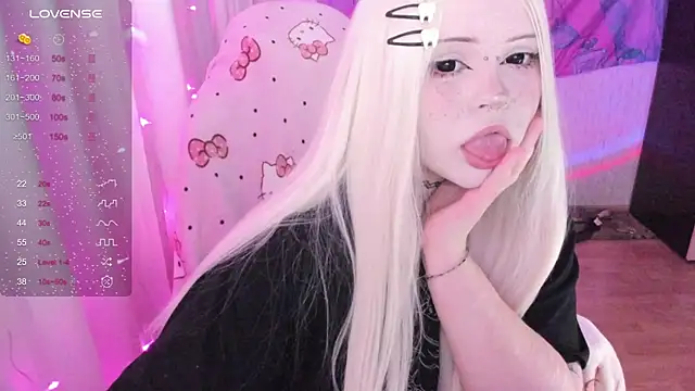 Snapshot of SelenaCute chatting on 07/06/26, 04:31 SelenaCute online show from 07/06/26, 04:31