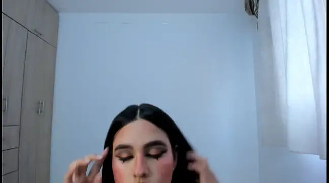 Snapshot of Hana_Zurah chatting on 02/17/25, 10:14 Hana Zurah online show from 02/17/25, 10:14