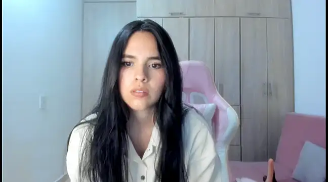 Snapshot of Hana_Zurah chatting on 03/04/25, 12:29 Hana Zurah online show from 03/04/25, 12:29