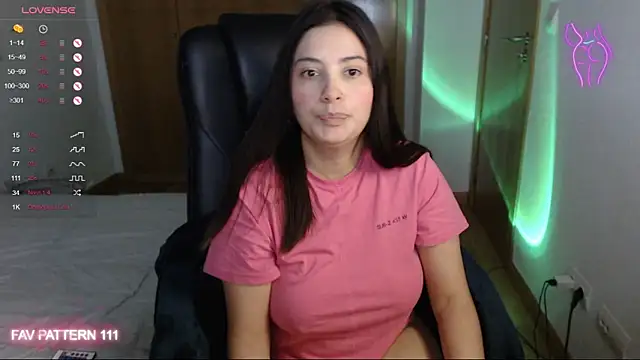 AnnaQueen online show from 01/06/25, 10:47