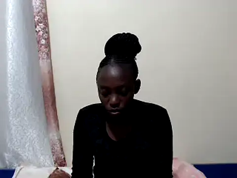 Snapshot of lizbela1 chatting on 02/19/25, 03:27 lizbela1 online show from 02/19/25, 03:27