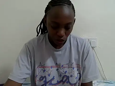 Snapshot of lizbela1 chatting on 09/29/25, 09:03 lizbela1 online show from 09/29/25, 09:03