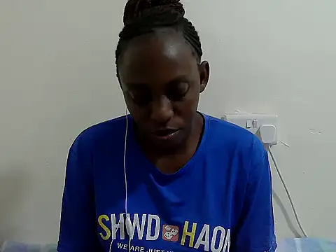 Snapshot of lizbela1 chatting on 10/12/25, 06:29 lizbela1 online show from 10/12/25, 06:29