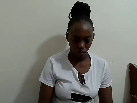Snapshot of lizbela1 chatting on 07/17/26, 04:52 lizbela1 online show from 07/17/26, 04:52