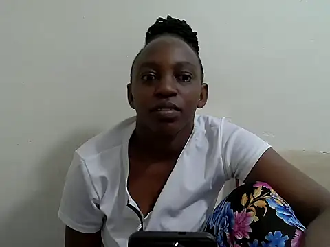 Snapshot of lizbela1 chatting on 07/17/26, 04:56 lizbela1 online show from 07/17/26, 04:56