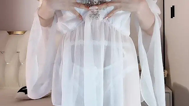 lvy-w online show from 01/12/25, 04:18