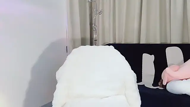 lvy-w online show from 02/13/25, 11:28