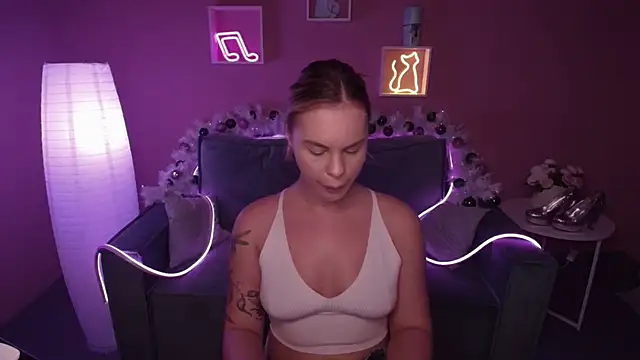 RikaRaily online show from 12/20/24, 08:38