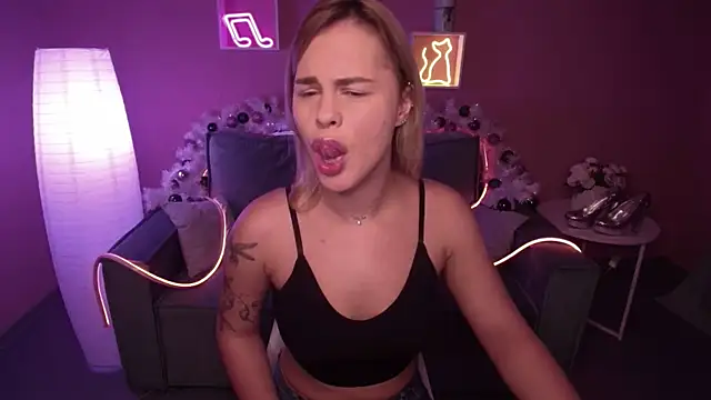 RikaRaily online show from 12/21/24, 05:47