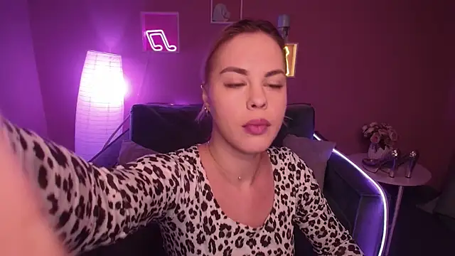 RikaRaily online show from 01/28/25, 05:43