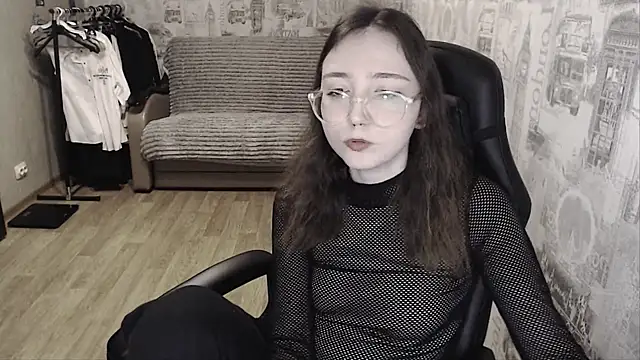 AmeliaKamishiro online show from 01/19/25, 06:10