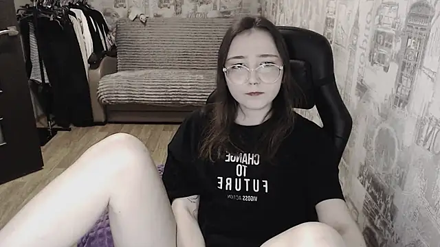 AmeliaKamishiro online show from 02/13/25, 08:03