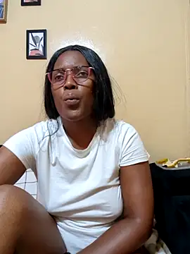 Malaika Nkosi online show from 09/25/25, 01:59