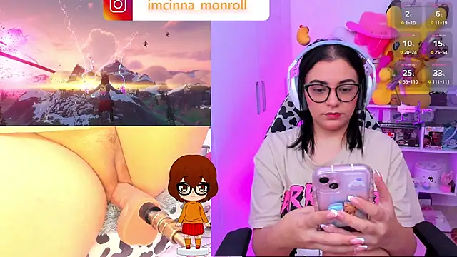 Snapshot of cinna_monroll chatting on 02/15/25, 08:33 cinna monroll online show from 02/15/25, 08:33