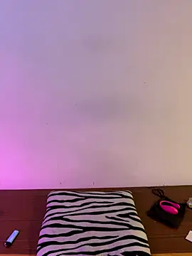 Felicia smok3 online show from 12/05/25, 02:20