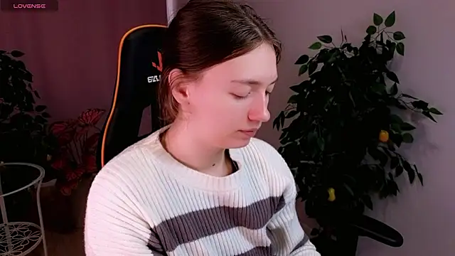 SwettyMolly online show from 03/21/26, 12:10