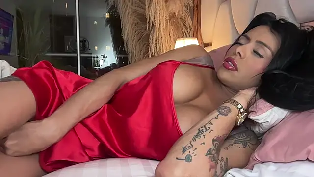 HOT LADY 777 online show from 12/17/24, 12:23