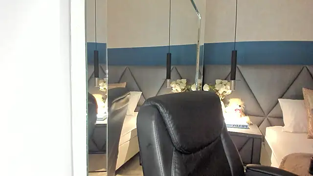 IsabellaAllen online show from 02/13/25, 09:49