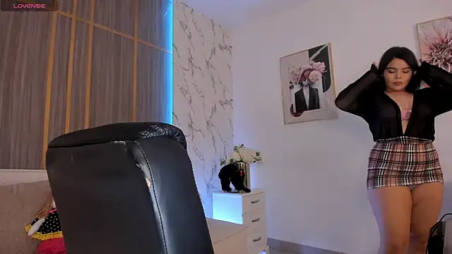 IsabellaAllen online show from 10/29/25, 10:22