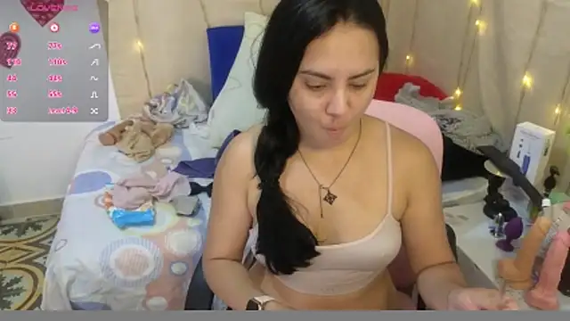 lovely trix online show from 03/31/26, 03:12