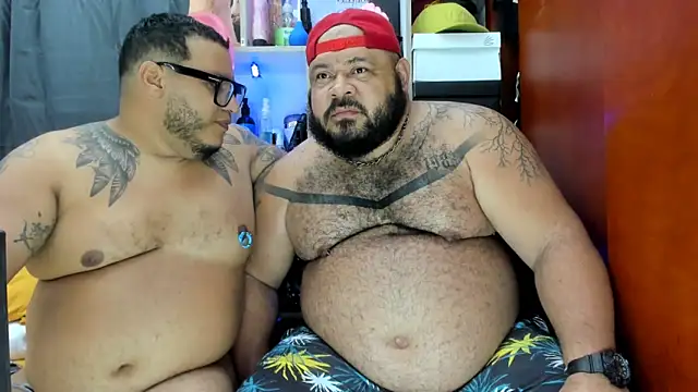 Snapshot of Latino_bigcock chatting on 01/25/25, 07:49 Latino bigcock online show from 01/25/25, 07:49