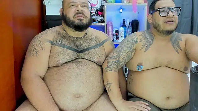 Snapshot of Latino_bigcock chatting on 02/07/25, 05:20 Latino bigcock online show from 02/07/25, 05:20