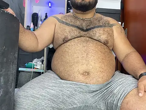 Snapshot of Latino_bigcock chatting on 02/20/25, 03:52 Latino bigcock online show from 02/20/25, 03:52