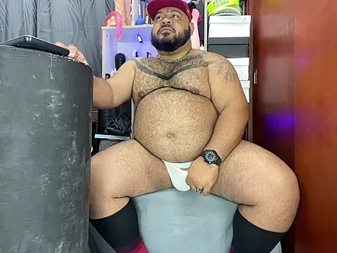 Snapshot of Latino_bigcock chatting on 02/26/25, 08:54 Latino bigcock online show from 02/26/25, 08:54