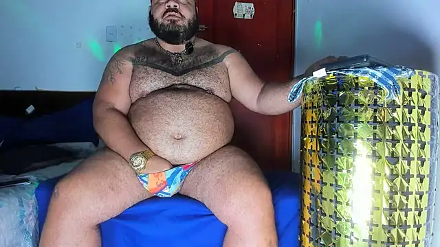 Latino bigcock online show from 03/01/26, 03:47