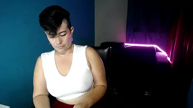 Snapshot of Sunny_rayz_ chatting on 06/26/26, 10:30 Sunny rayz online show from 06/26/26, 10:30