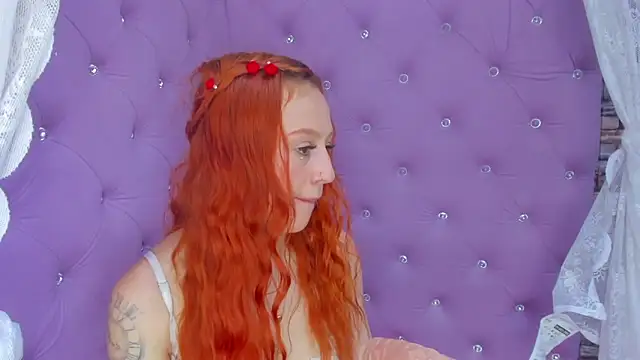 Snapshot of HornySlut69_ chatting on 03/21/25, 03:57 HornySlut69 online show from 03/21/25, 03:57
