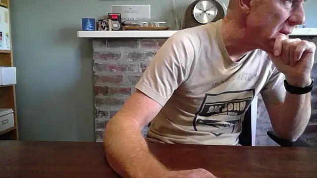 jiggy77777 online show from 02/24/25, 11:41