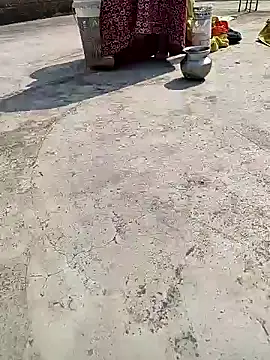 COUPLLE VILLAGE online show from 01/31/25, 07:07