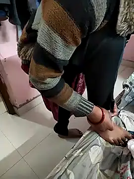 COUPLLE VILLAGE online show from 02/12/25, 03:40