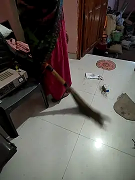 COUPLLE VILLAGE online show from 02/23/25, 01:13