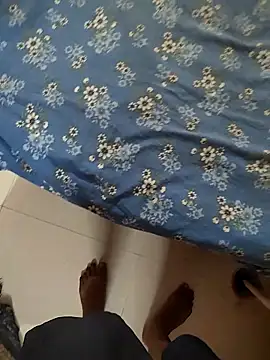 COUPLLE VILLAGE online show from 09/09/25, 02:00