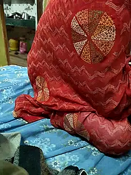 COUPLLE VILLAGE online show from 02/06/26, 11:19