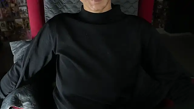 Snapshot of -AyeshaSinghania- chatting on 01/08/25, 07:03 -AyeshaSinghania- online show from 01/08/25, 07:03