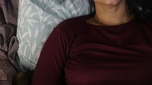 Snapshot of -AyeshaSinghania- chatting on 09/18/25, 08:38 -AyeshaSinghania- online show from 09/18/25, 08:38