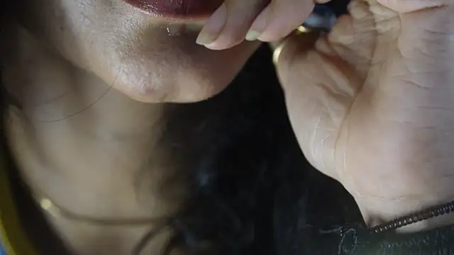 Snapshot of -AyeshaSinghania- chatting on 09/29/25, 05:07 -AyeshaSinghania- online show from 09/29/25, 05:07