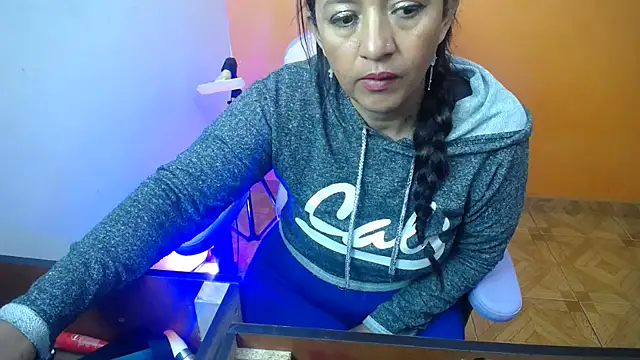 daleska ayala 1 online show from 01/27/25, 04:43